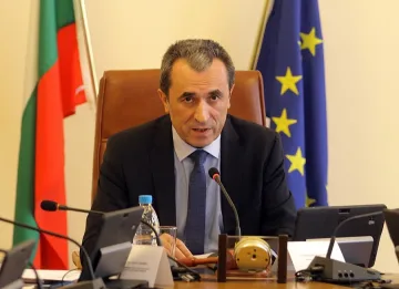 Орешарски: Не чух доводи срещу програмата ми