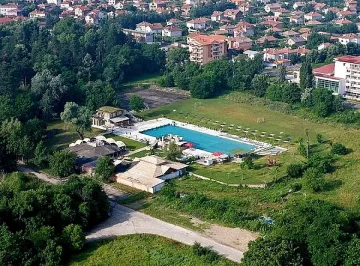 Плажен комплекс черпи незаконно минерална вода