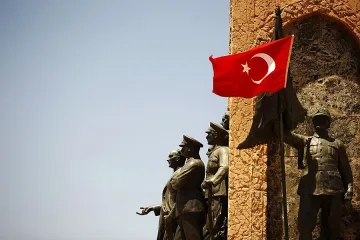 Леви политици от Турция в ареста, протестирали активно