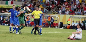 Италия без Пирло и Де Роси срещу Бразилия 