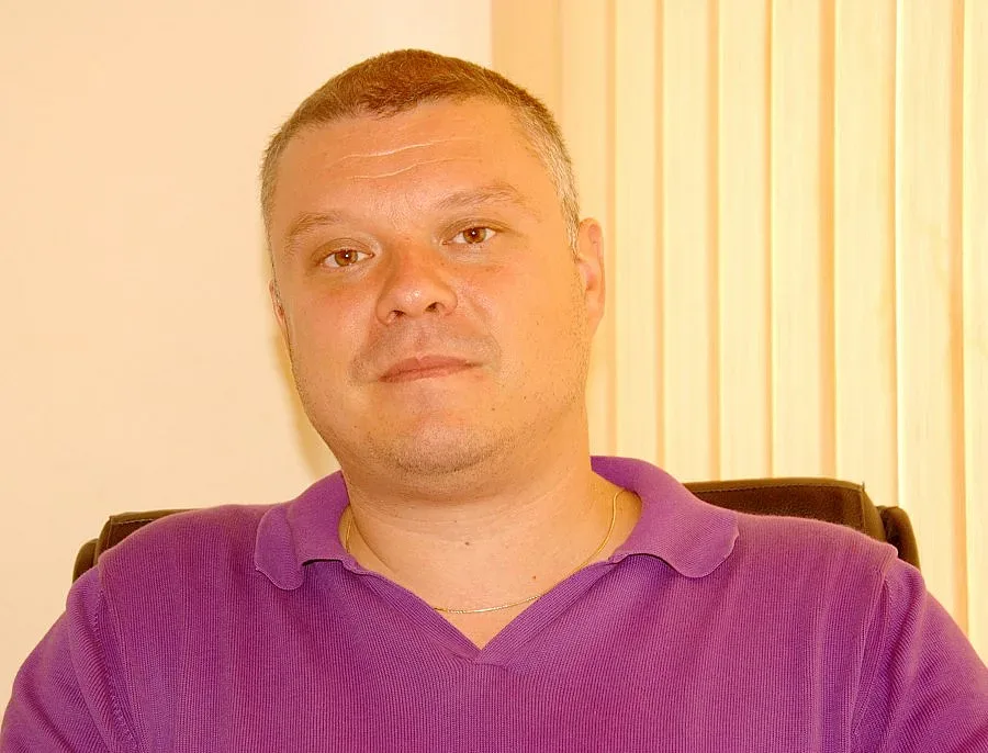 Областен предлага брак на сесия