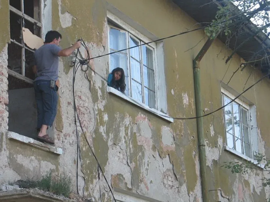 Роми искат от Орешарски 10-годишна амнистия за тока