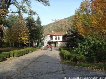 Млади актьори с „Комедия от грешки” по Шекспир