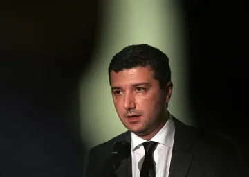 Mинистър Стойнев: Заплашва ни режим на тока