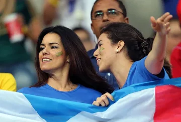 ВИДЕО: Бразилия и Италия се класираха за полуфиналите