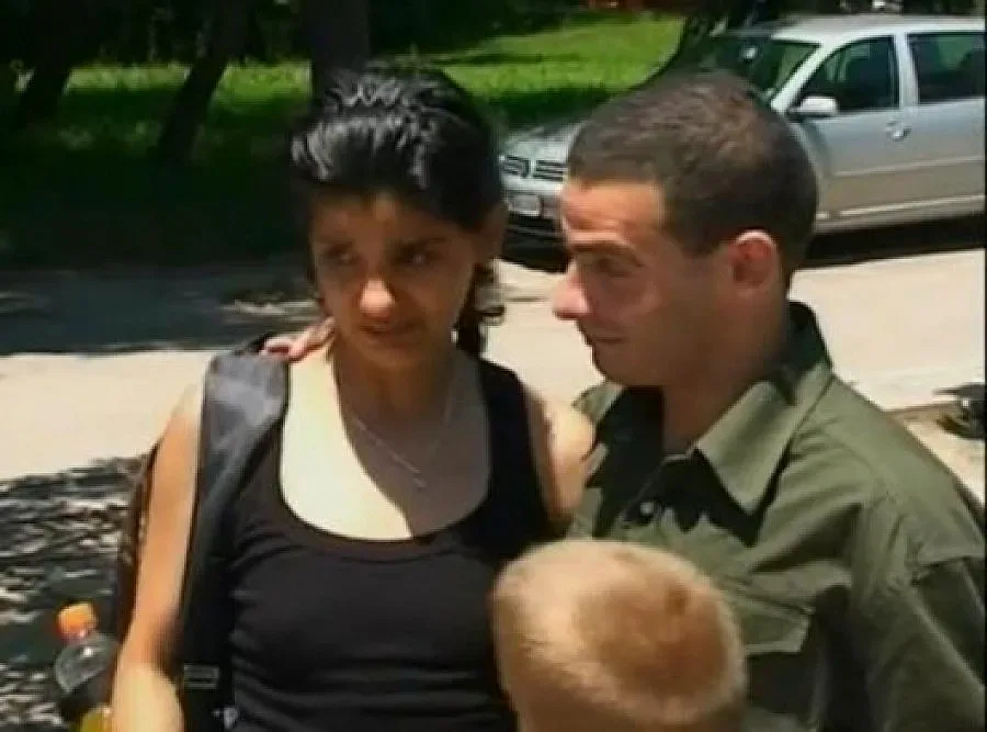 Фелдшерка събра брат и сестра сираци след 29 г. раздяла