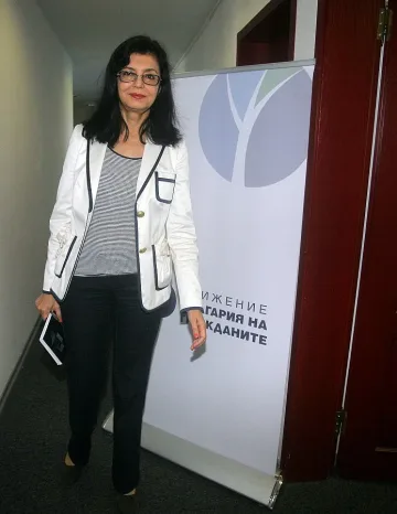 Кунева и СДС се дърпат на Борисов