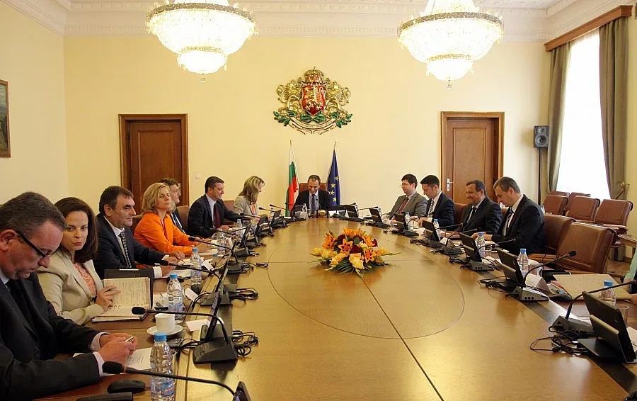 Кабинетът избра 11 нови областни управители