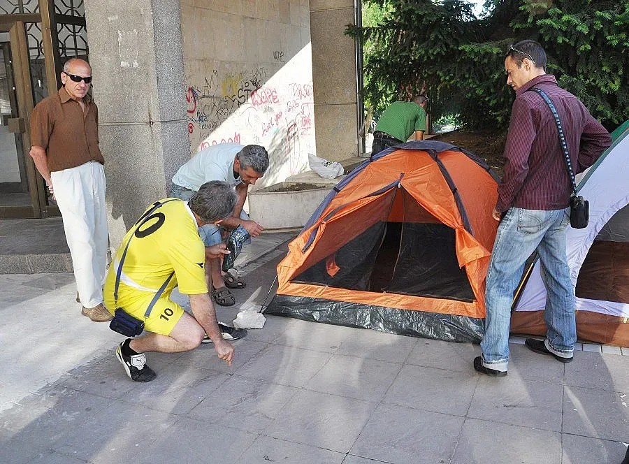 Отново протести пред Областната управа в Пловдив