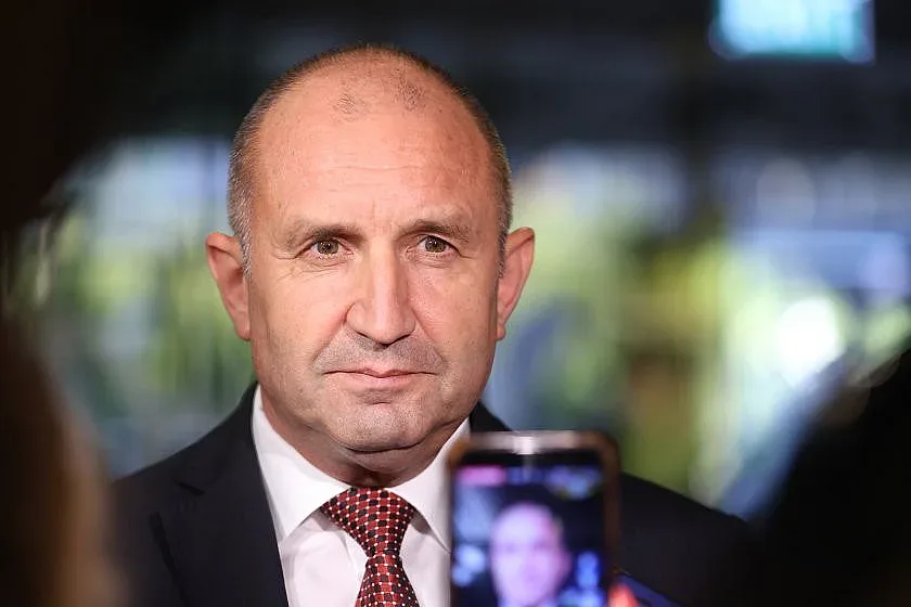 Радев с призив към ЦИК, правителството и МВР