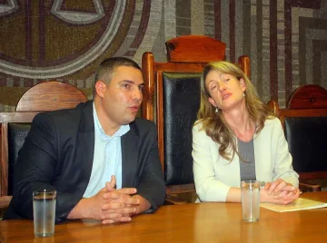 Златанова търси спешно пари за съда