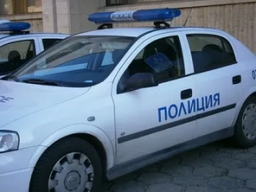 Постоянен арест за баща за изнасилване на доведената си дъщеря