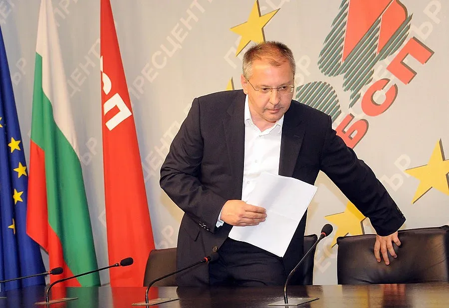 Станишев иска вот на доверие от съпартийците си