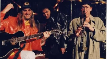 Театрални звезди радват жители и гости на Разлог