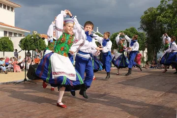 23 деца са в болница след изгаряне на сцена