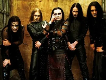 Протестите в Турция отказаха Cradle of Filth