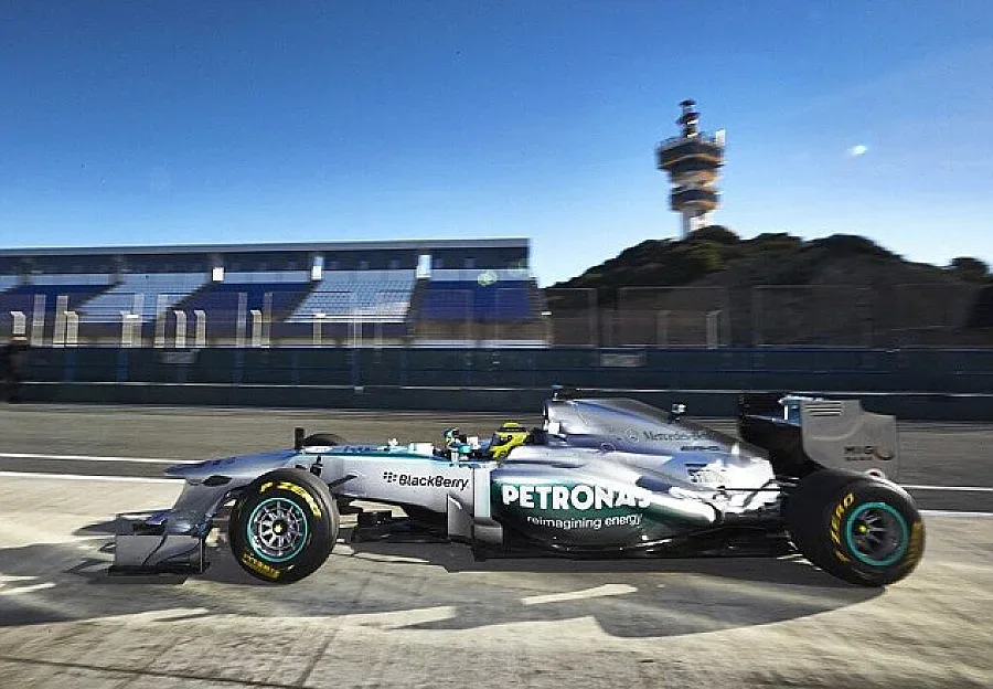 Мерцедес заплашен от сериозни санкции