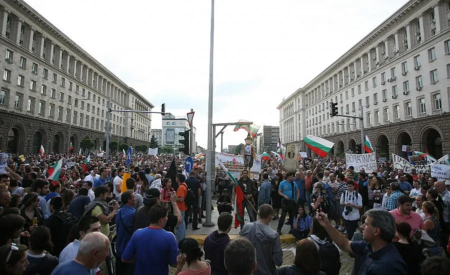 Бизнесът: Стига викове, да хващаме мотиката