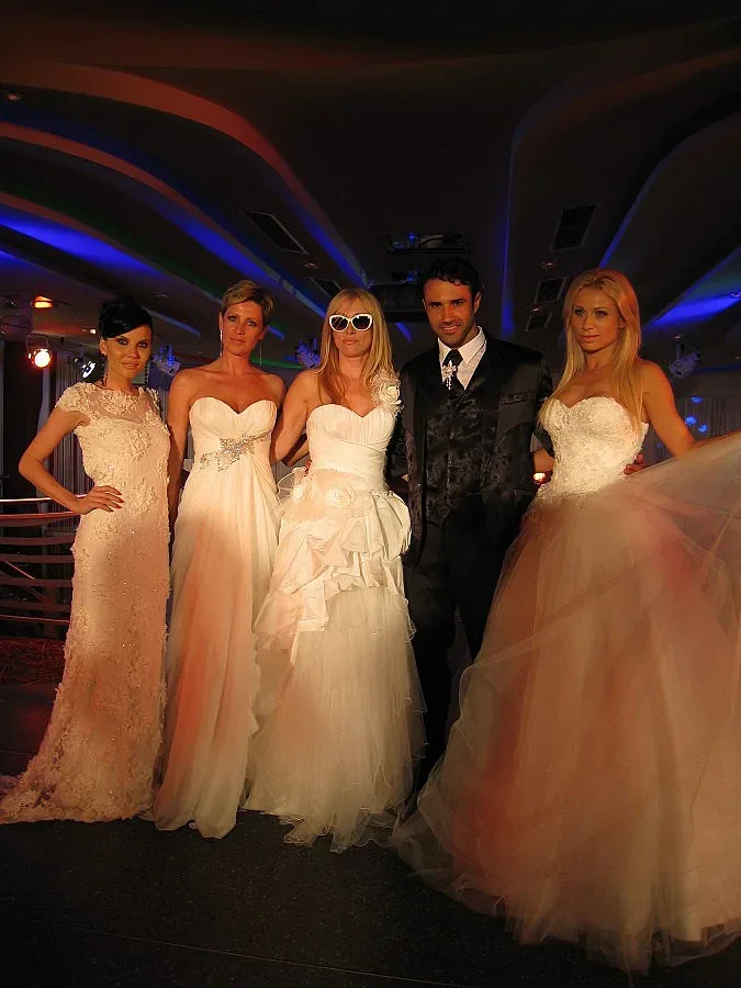 Четири булки ухажват "Мистър България"