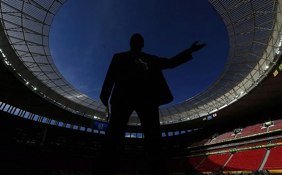 54 000 пазят Конфедерациите