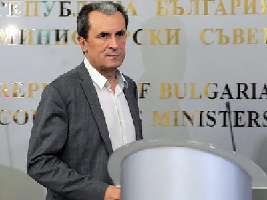 Орешарски: Приемам заявлението на Делян Пеевски