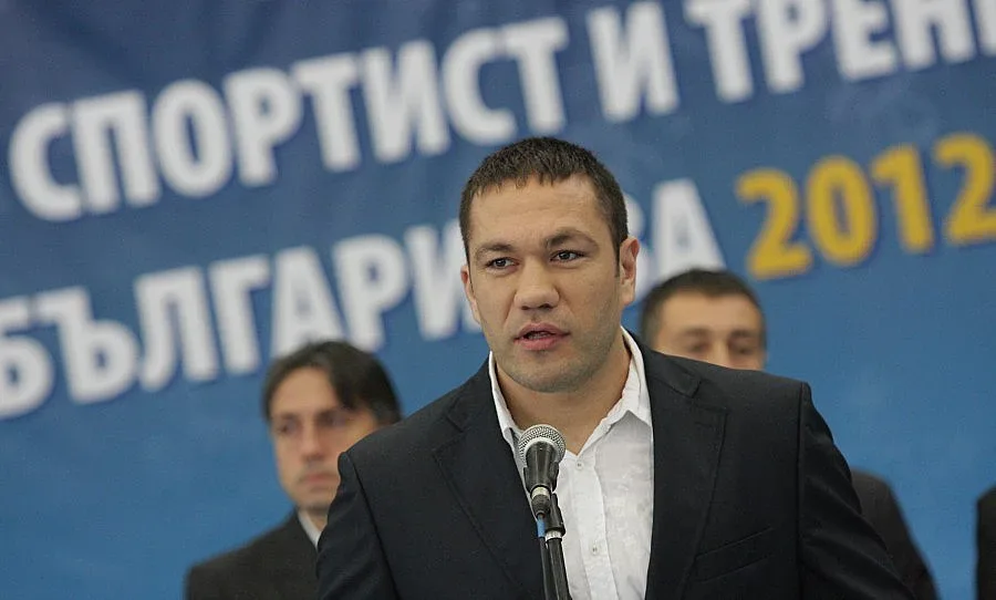 Кобрата ще се бие с Руслан Чагаев