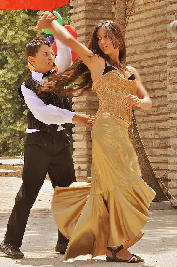 И дъждът запя циганска песен