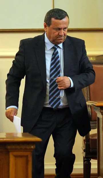 Чакат 60 000 нови безработни през август