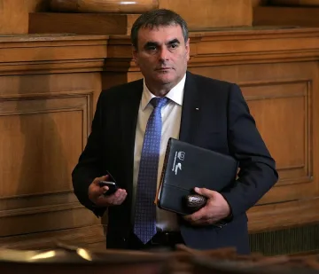 Папазов: Няма да откажем на инвеститор за БДЖ