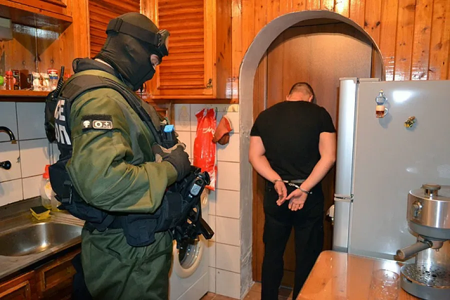 ГДБОП неутрализира нарко-група в столицата