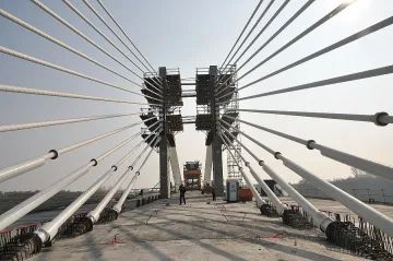 Подвижни кабинети за първите мъже по Дунав мост 2