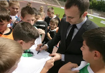 Протестират срещу проект на Димитър Бербатов