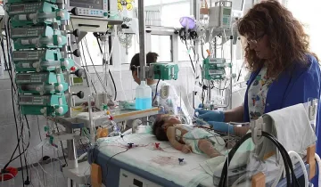 Спасяват бебето 7 дни след раждането