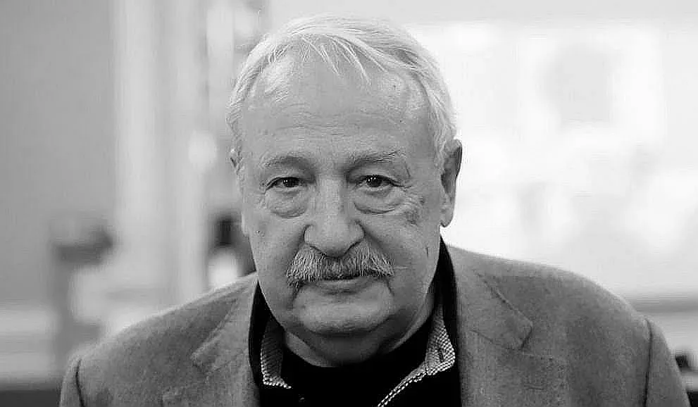 Почина Иван Гарелов