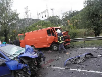 Катастрофа временно затвори пътя за Кулата