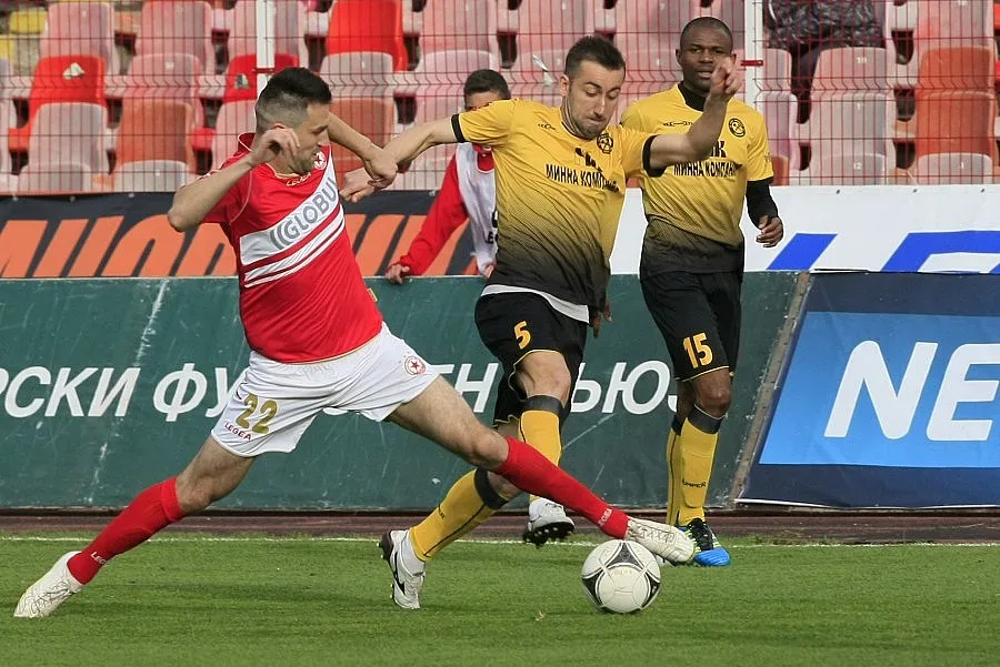 Трима основни напускат ЦСКА  