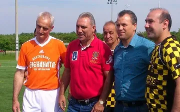 Ицо черпи за ЦСКА в САЩ