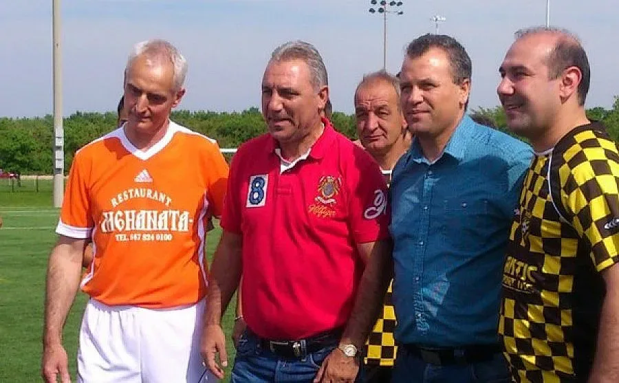 Ицо черпи за ЦСКА в САЩ