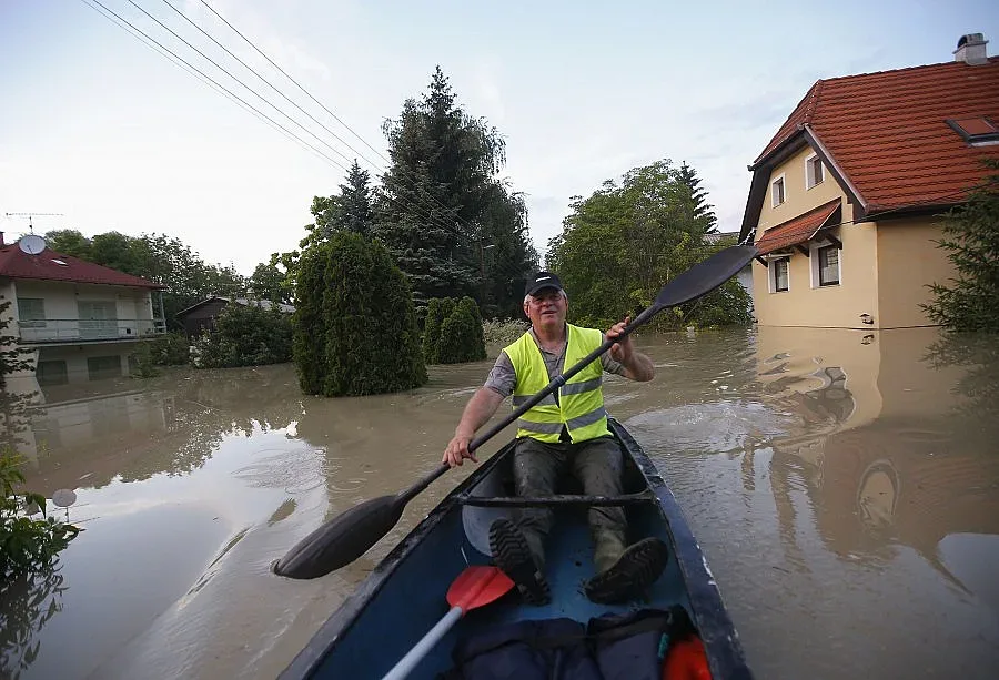 Дунав стигна 9 м в Будапеща