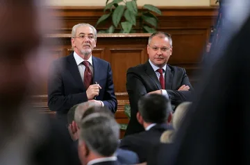 Сглобяват пъзела с губернаторите