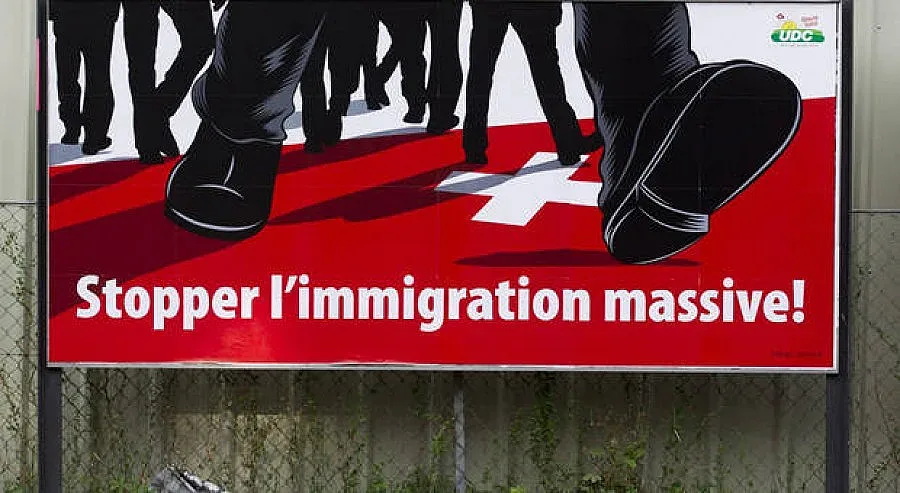 Швейцарците потвърдиха строгите правила за бежанците