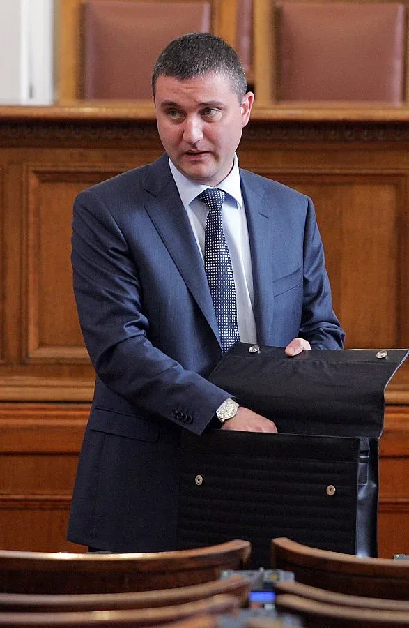 Горанов: БСП манипулира, за да не си изпълни обещанията