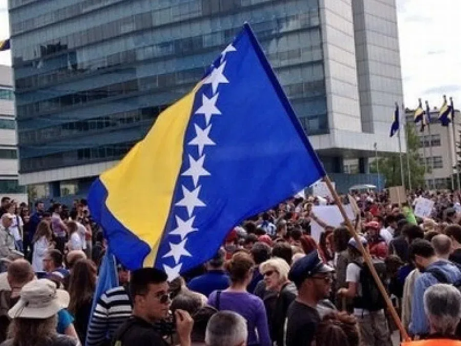 Нова блокада пред босненския парламент