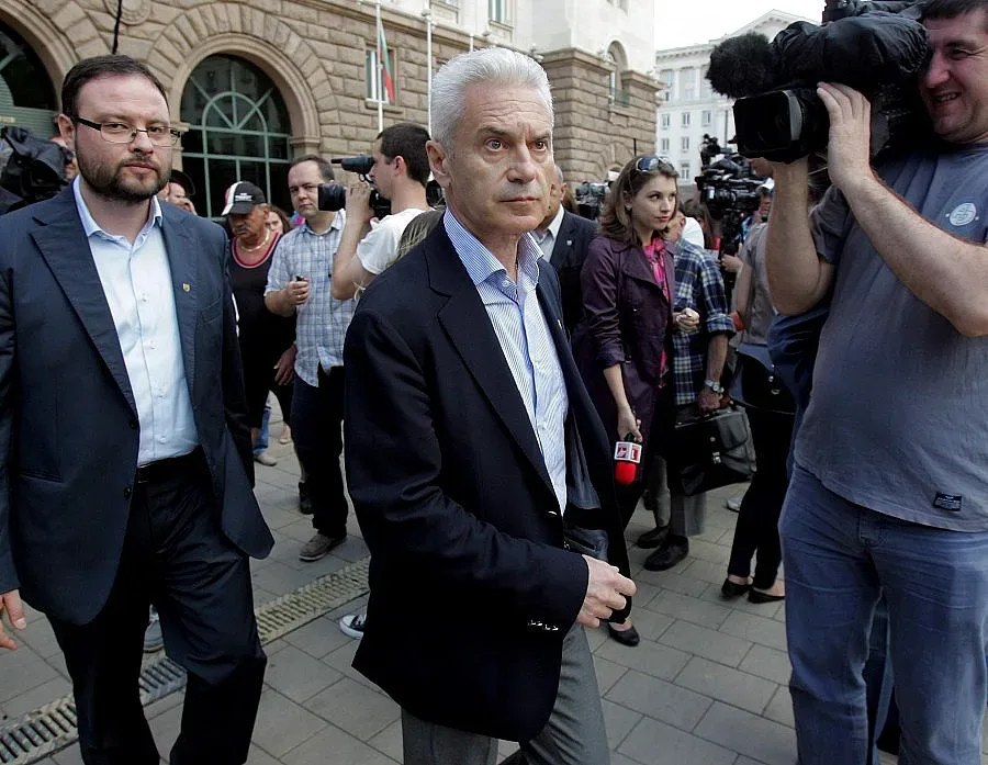 Атакисти окупираха bTV заради "лумпена" Волен