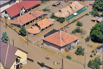 Унгария започна евакуация на села по Дунав