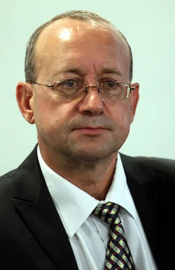 По-малко бюрокрация и честни търгове