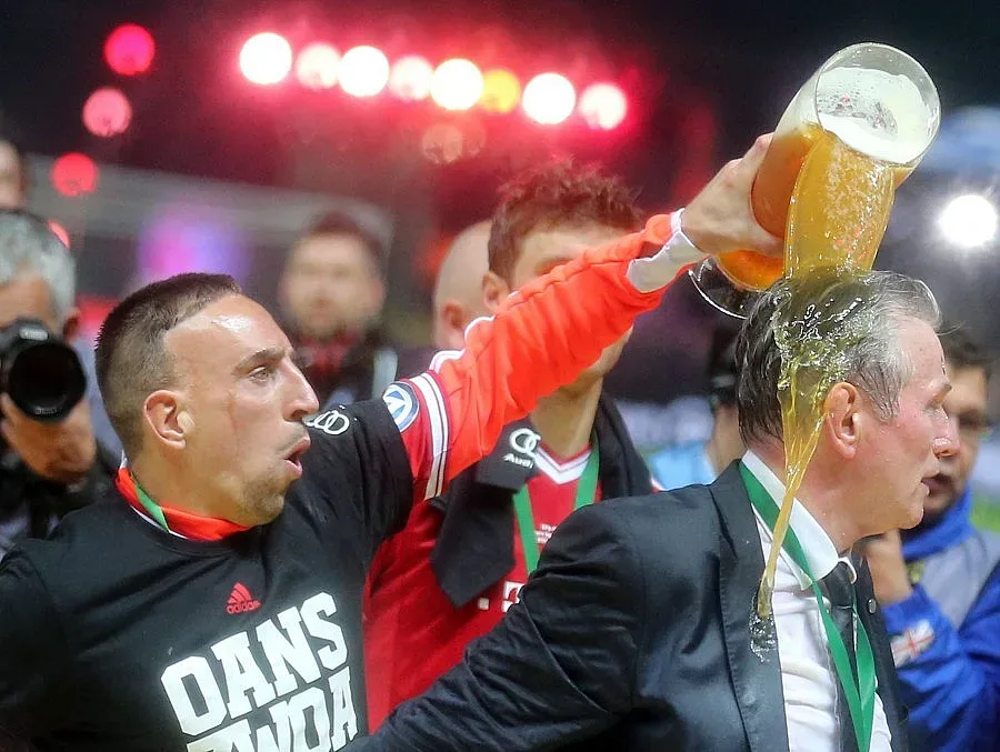 Рибери продължи договора си с "Байерн"