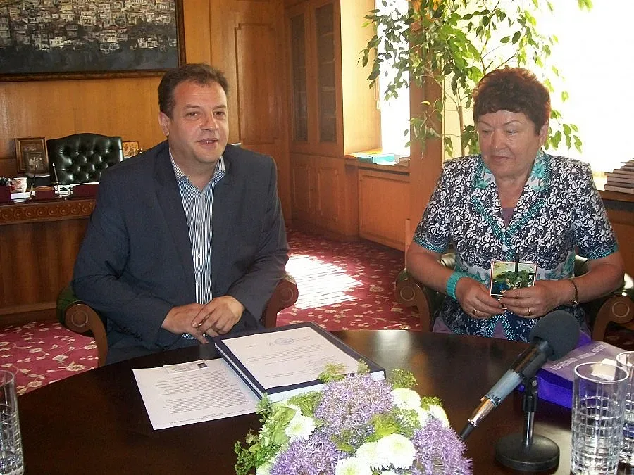 Дипломати и кмет издириха руско другарче