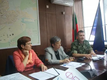 Тромпети свирят в Града под липите