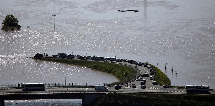 Първокласни пътища в Чехия са под вода